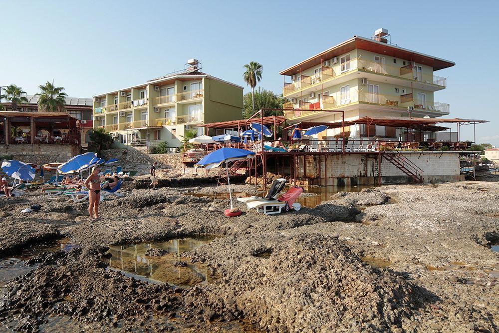 Yali Hotel Side Exterior foto